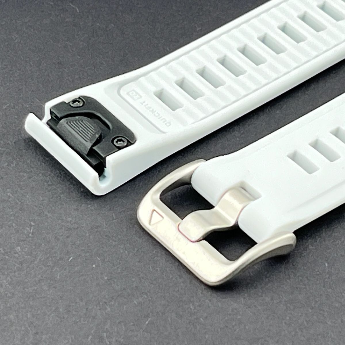 Silicone band for Garmin Fenix 8 (43mm) Silver buckle, QuickFit 20mm. OEM (without screwdrivers and box) New
