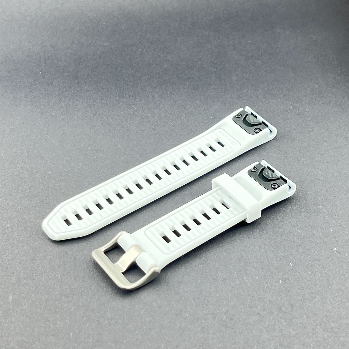 Silicone band for Garmin Fenix 8 (43mm) Silver buckle, QuickFit 20mm. OEM (without screwdrivers and box) New