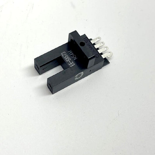 Omron EE-SX673 Slot Photointerrupter 4-Pin Optical Sensor