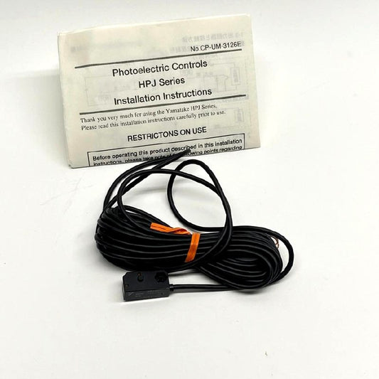 Yamatake HPJ-E21 Photoelectric Sensor 10.8-26.4VDC Made in Japan