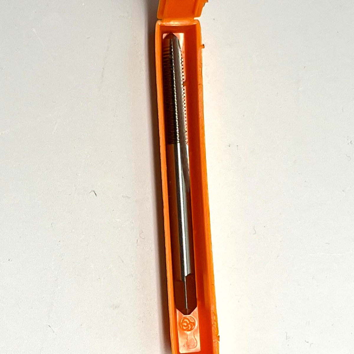 HERTEL HSS Hand Plug Tap 10-32 2FL H3 - USA