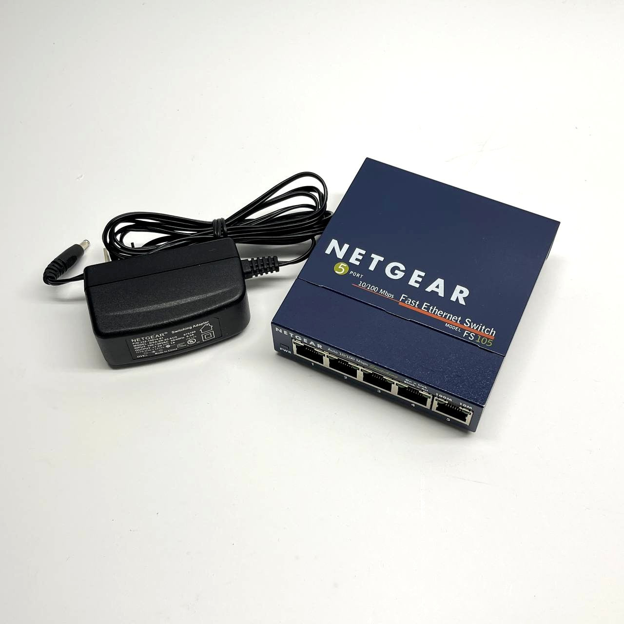 NETGEAR FS105 v2 5-Port 10/100Mbps Fast Ethernet Switch