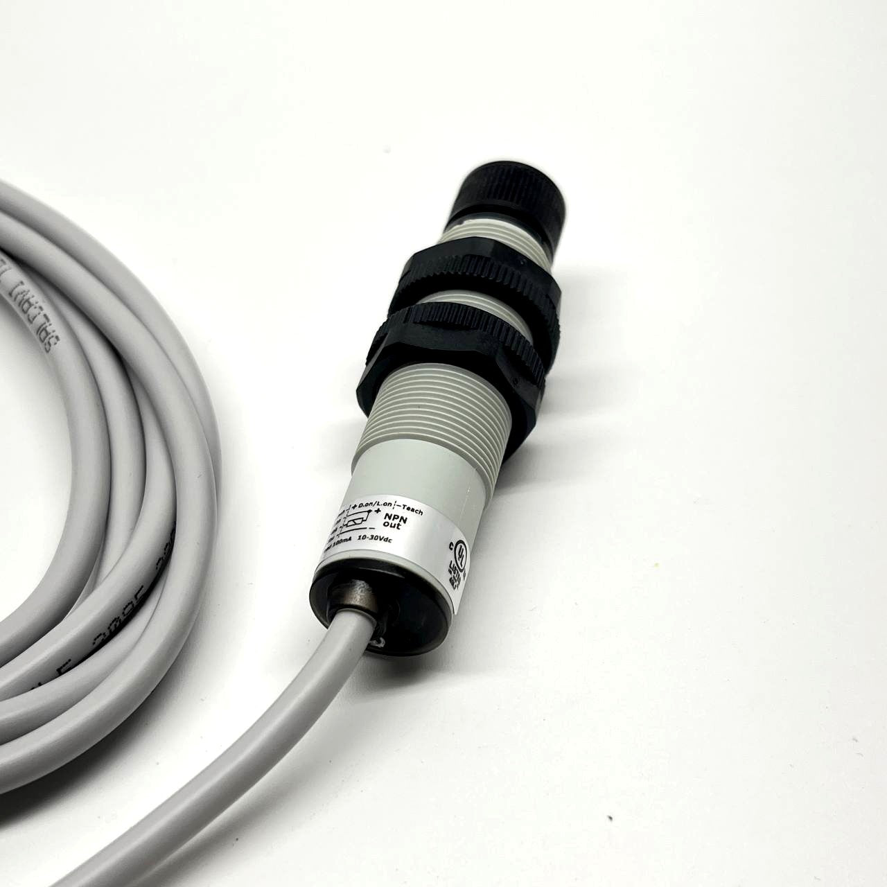 Micro Detectors SSF-0N-0A M18 Photoelectric Fiber Sensor 10-30V NPN