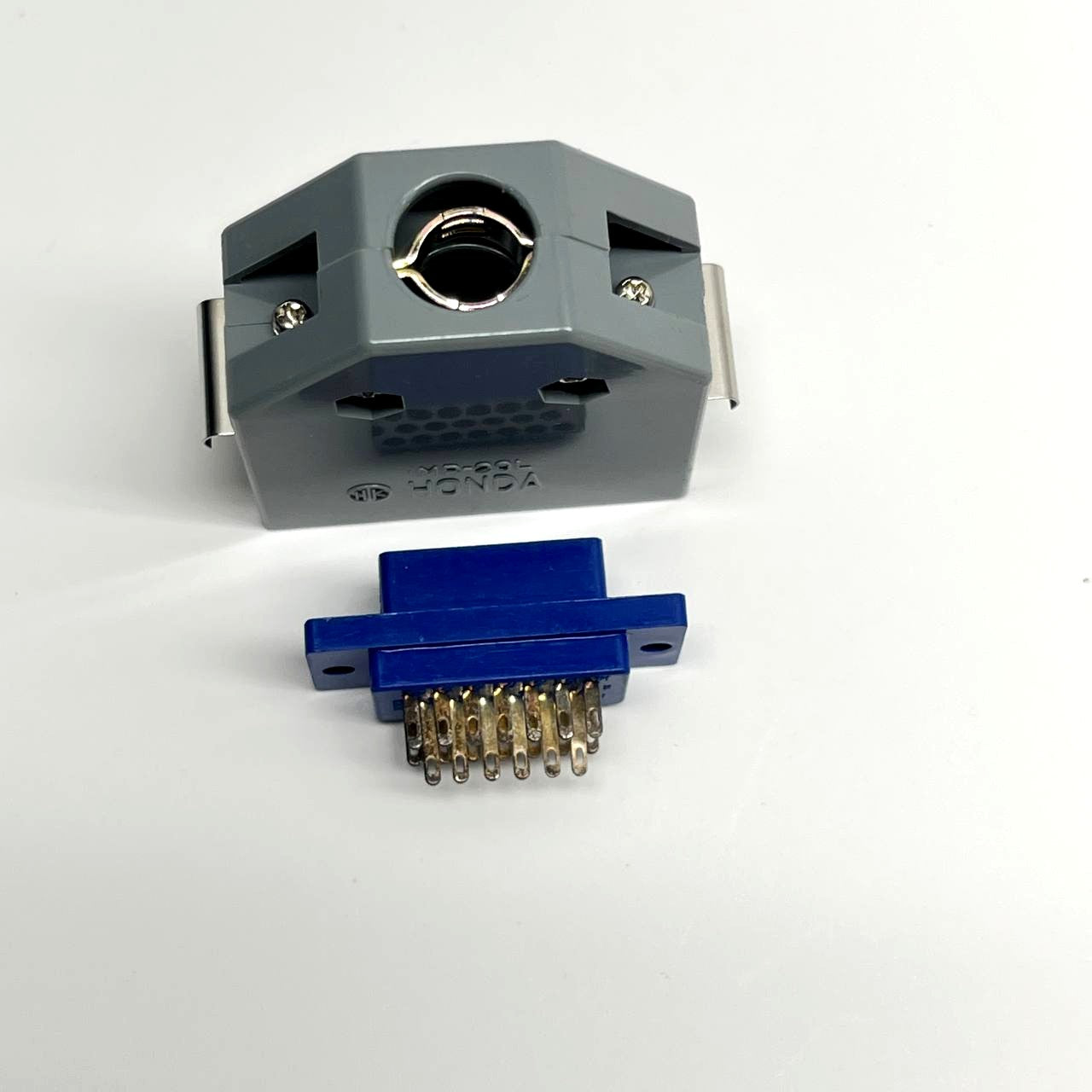 HONDA MR-20L 20-Pin Rectangular Connector Hood Housing with Insert