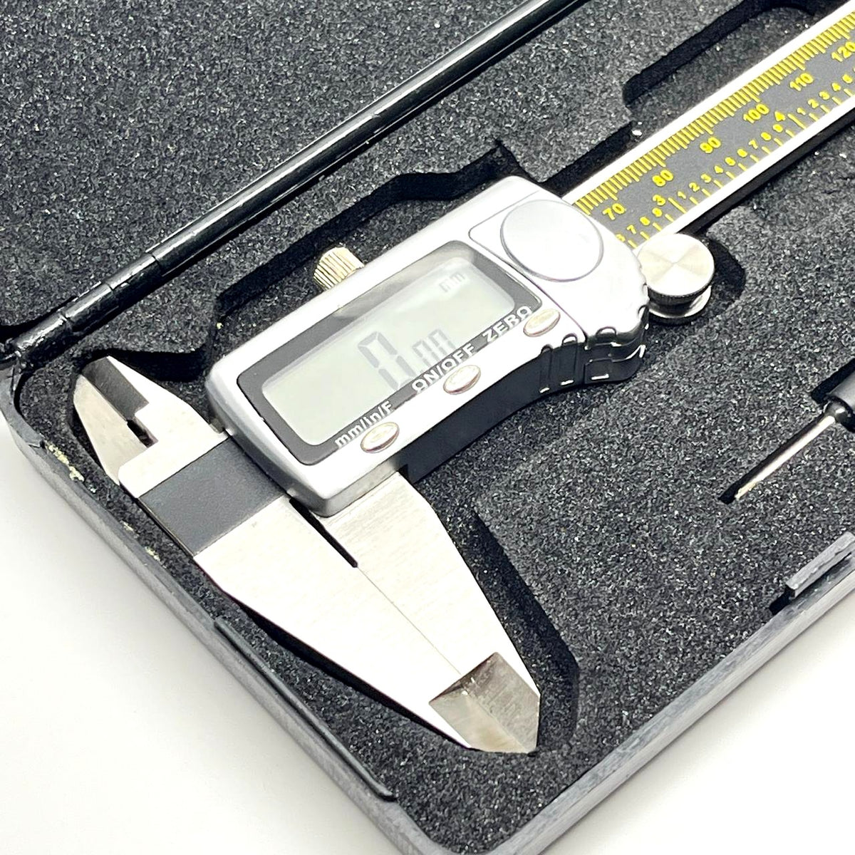 Carrera Precision 200mm Digital Caliper Stainless Steel LCD Vernier