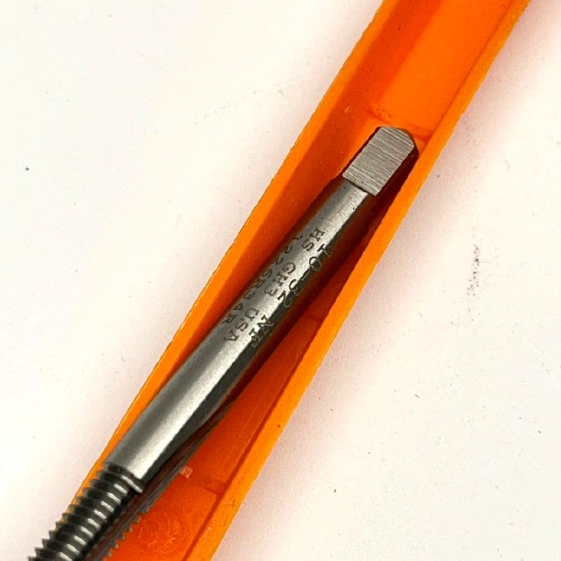 HERTEL HSS Hand Plug Tap 10-32 2FL H3 - USA