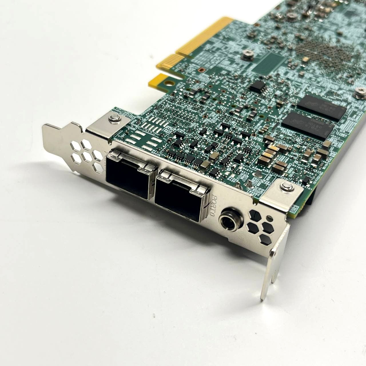 Broadcom 8Gb Dual-Port Fibre Channel HBA PCIe x8 SFP+ with Fan