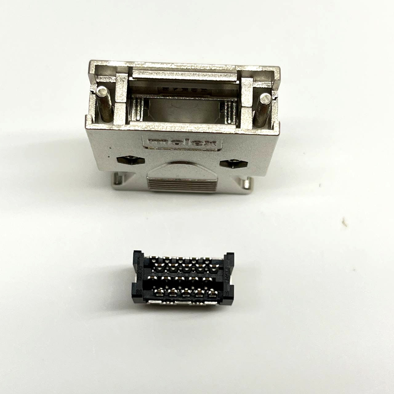 Molex XMC60033-F 24-pin micro connector insert + metal hood shell