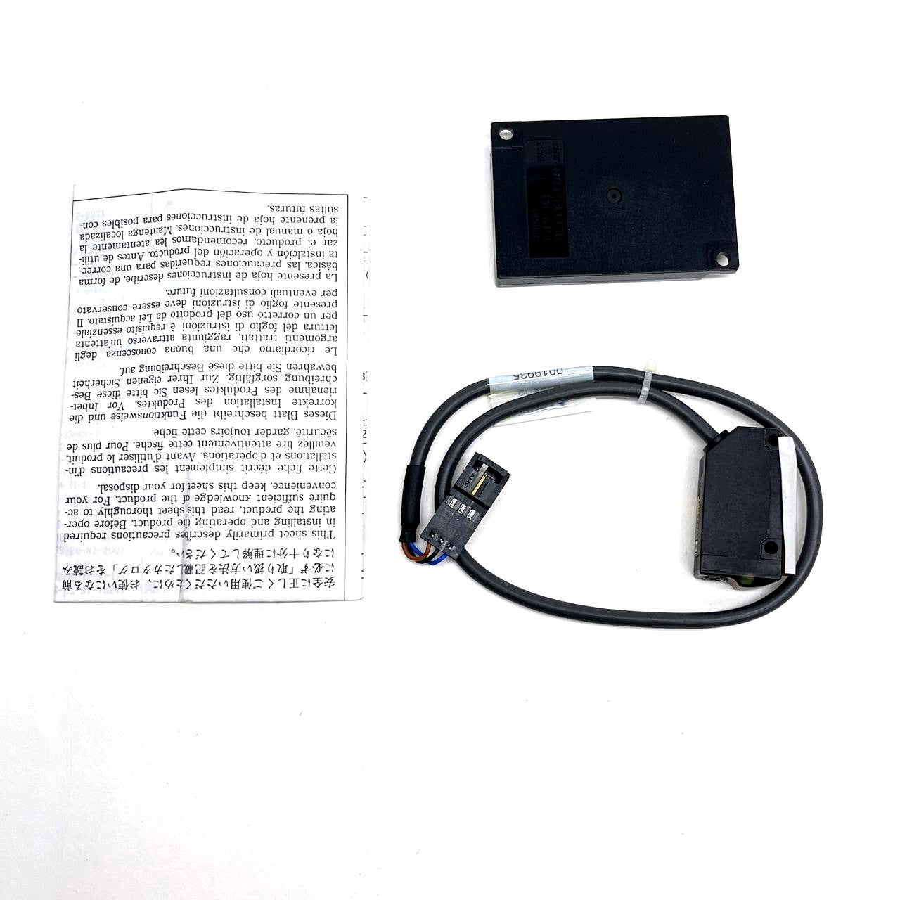 Omron E3V3-R61 Photoelectric Sensor with E39-R1 Reflector 12-24VDC