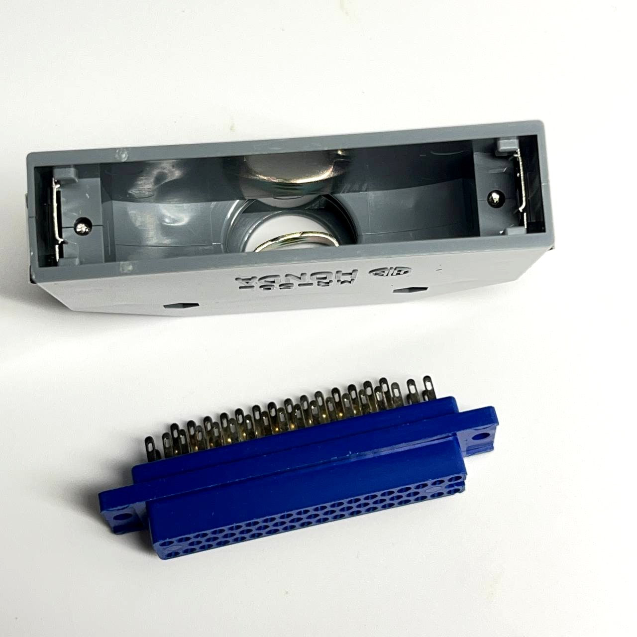 HONDA MR-50L 50-Pin Rectangular Connector Shell & Mating Insert